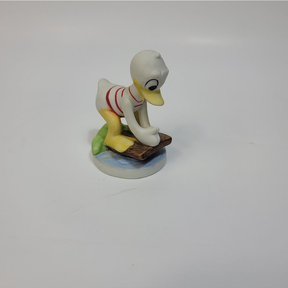 Vtg 1970s Disney Gift-Ware Donald Duck Figurine Swimsuit Pose Walt Disney